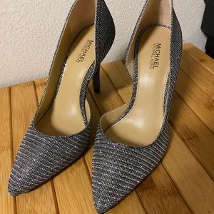 Michael Kors heels metal silver size 5.5